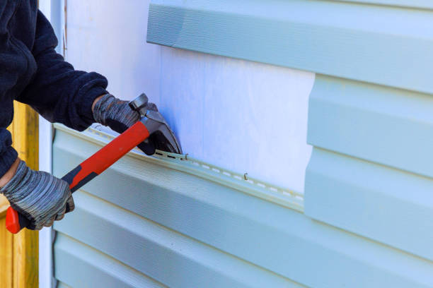 Trusted Storm Damage Siding Repair service in Bridgeport, NY - Creative Siding